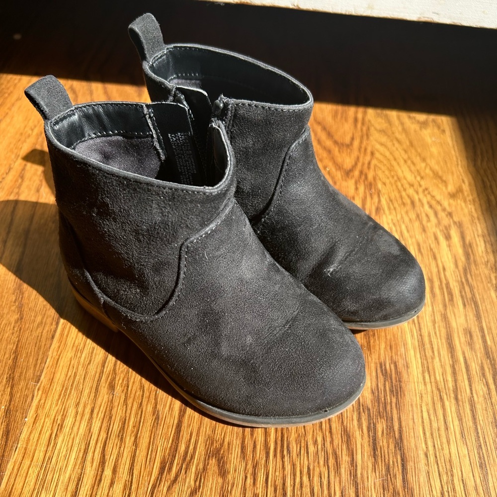 Cat & Jack boots